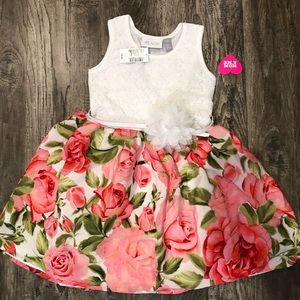 Girls dress. New. Size 5/6